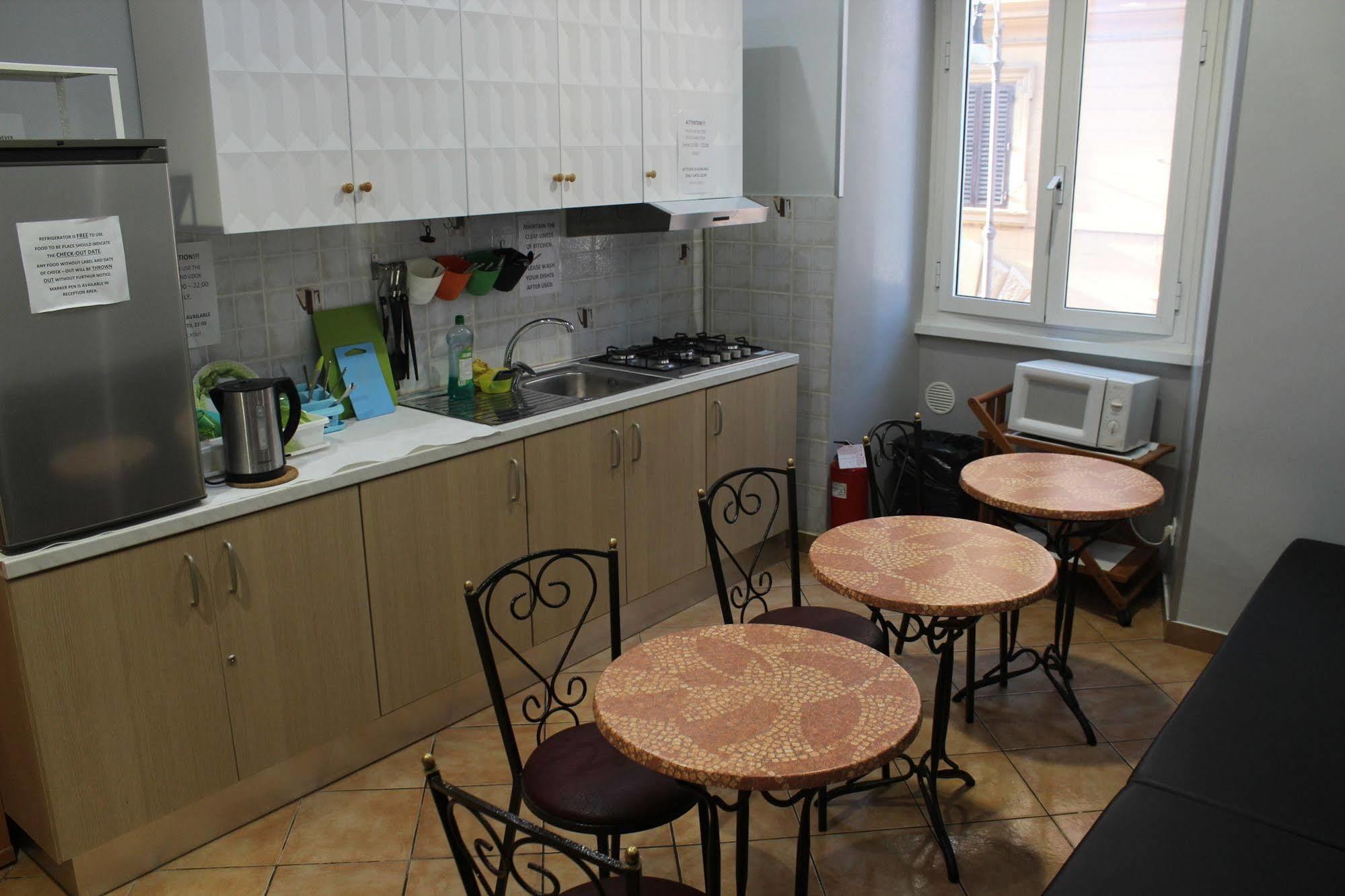 Hostel Legend R.G. Řím Exteriér fotografie